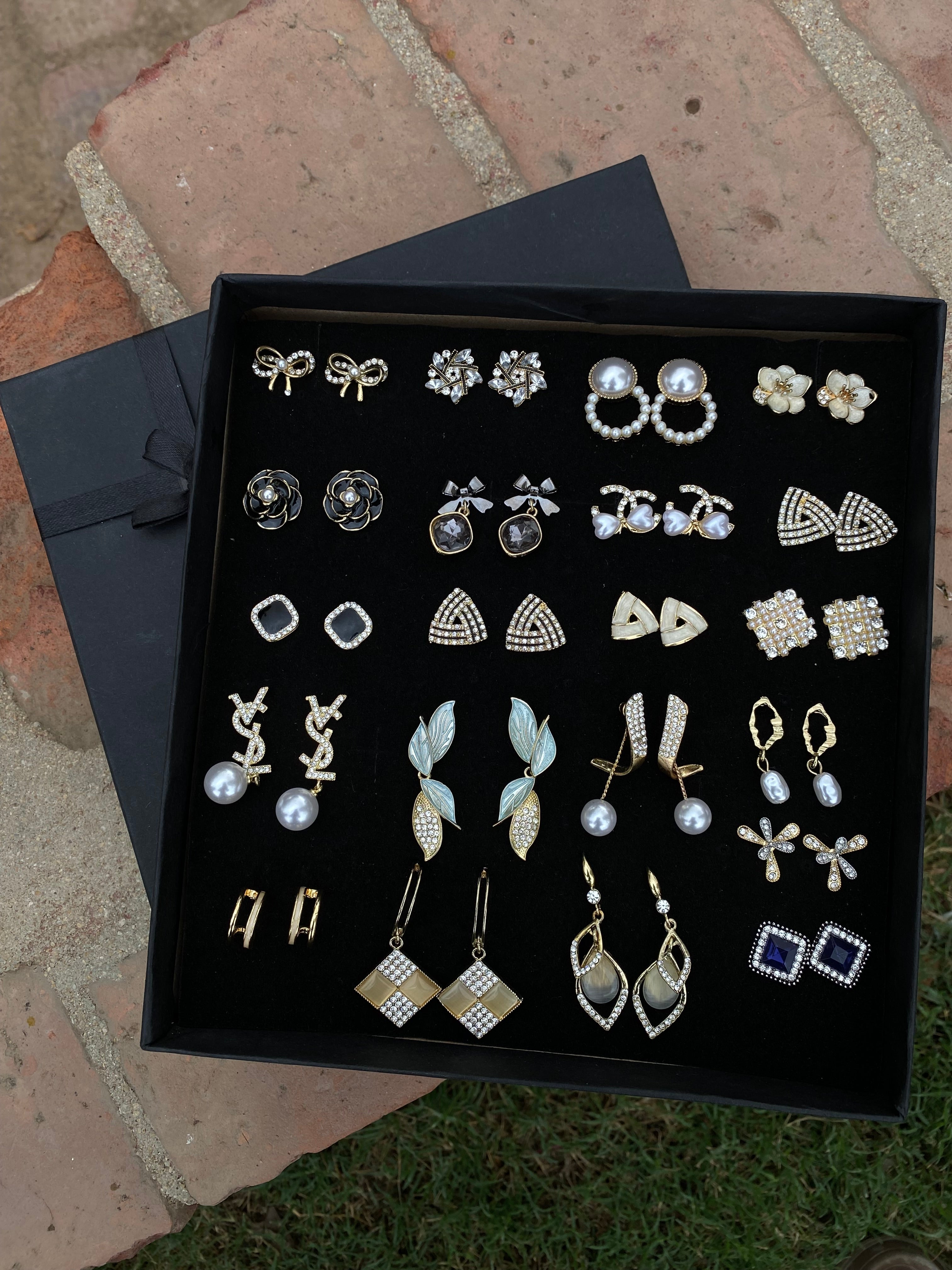 ✨ Trending Luxury Earrings Box – 24 Pairs ✨