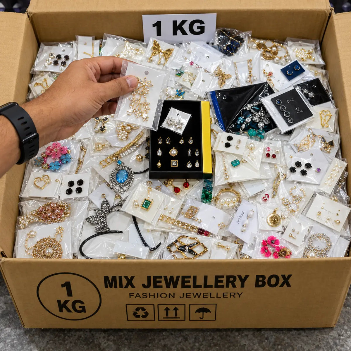1 KG Mix Jewellery Box 60–65 China Imported Jewellery Articles | Wholesale Deal